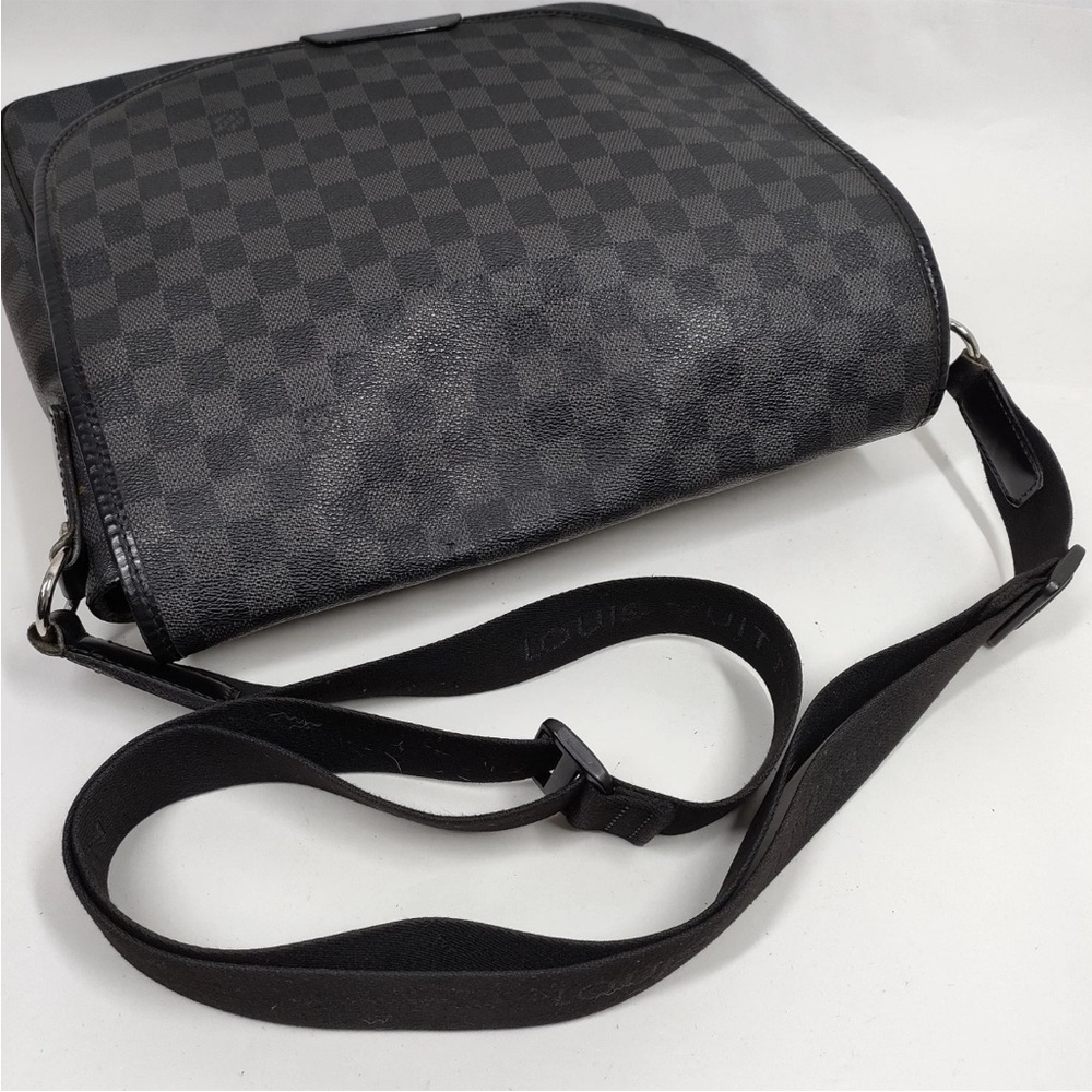 Louis Vuitton Graphite Checkered Messenger Bag - Picture 4 of 10